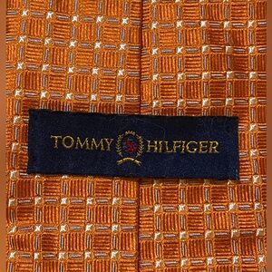Tommy Hilfiger Vintage 100% Silk Tie